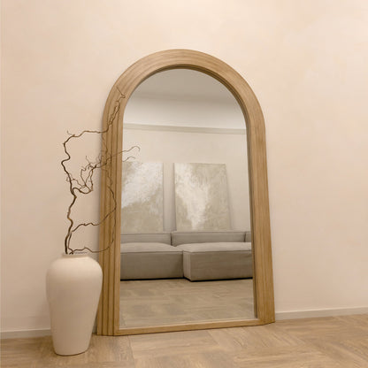 Espelho de Arco Luciana em Madeira Lavada - Corpo Inteiro - 180 x 110 cm